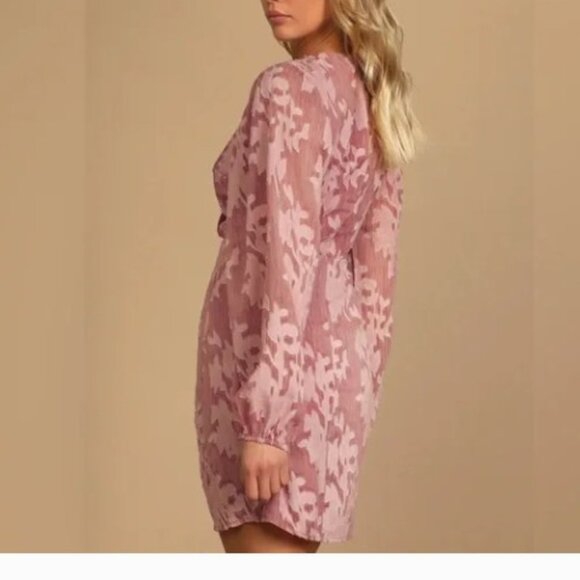 Lulus NWT Meant to Shine Mauve Floral Jacquard Long Sleeve Mini Dress Medium - Picture 2 of 5